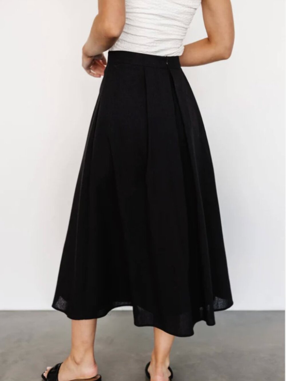 NWT Pleated Black Midi Skirt - Picture 4 of 7